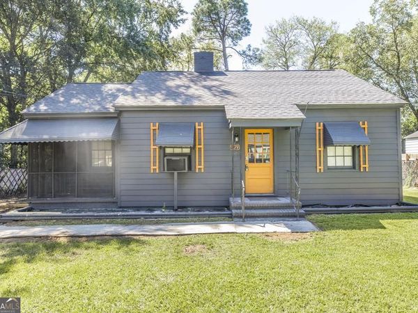 520 VILLA ESTA Circle, Macon, GA 31206