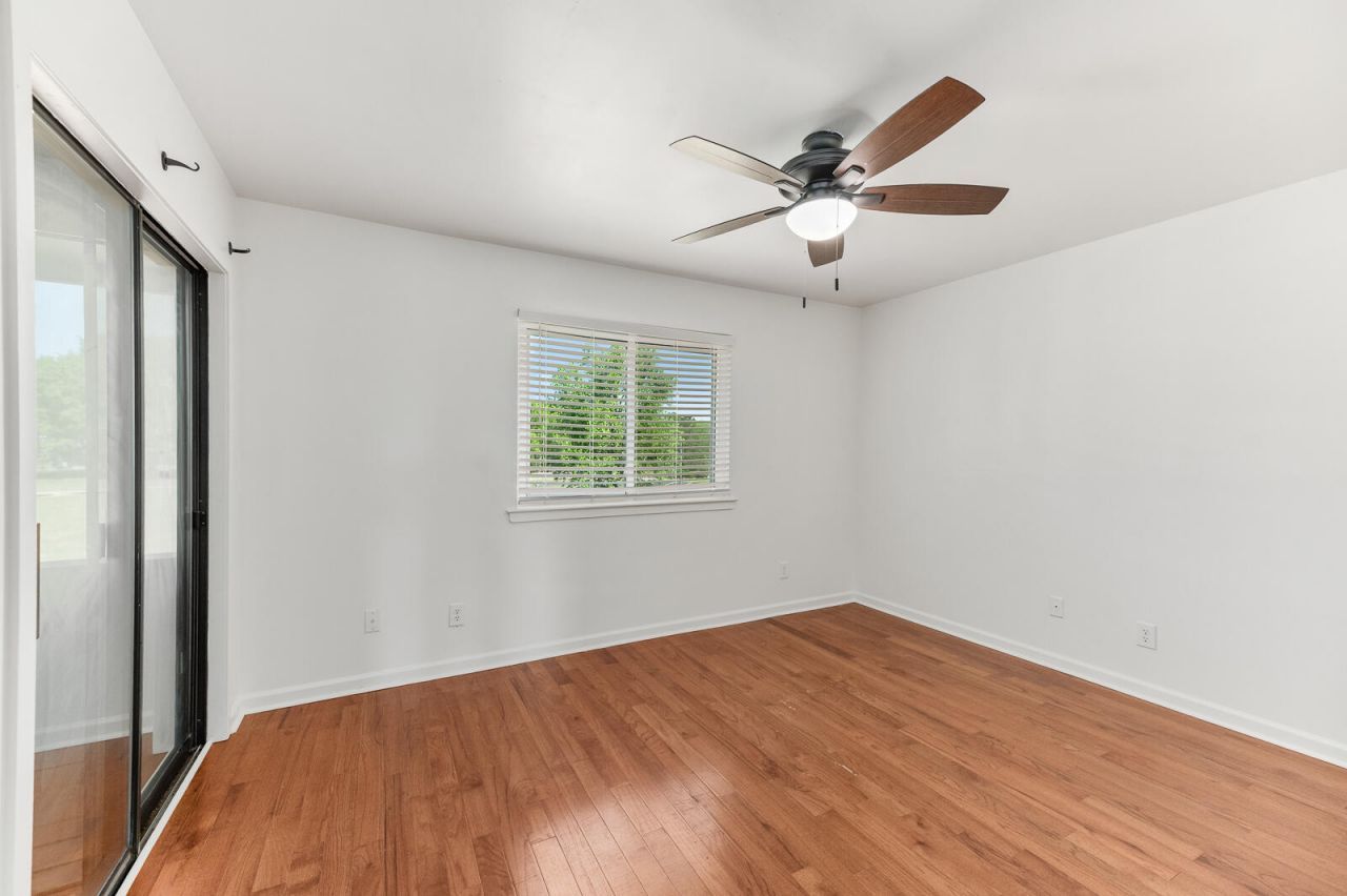 2608 Hidden Cove Drive Photo 10