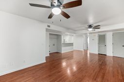 2608 Hidden Cove Drive photo 4