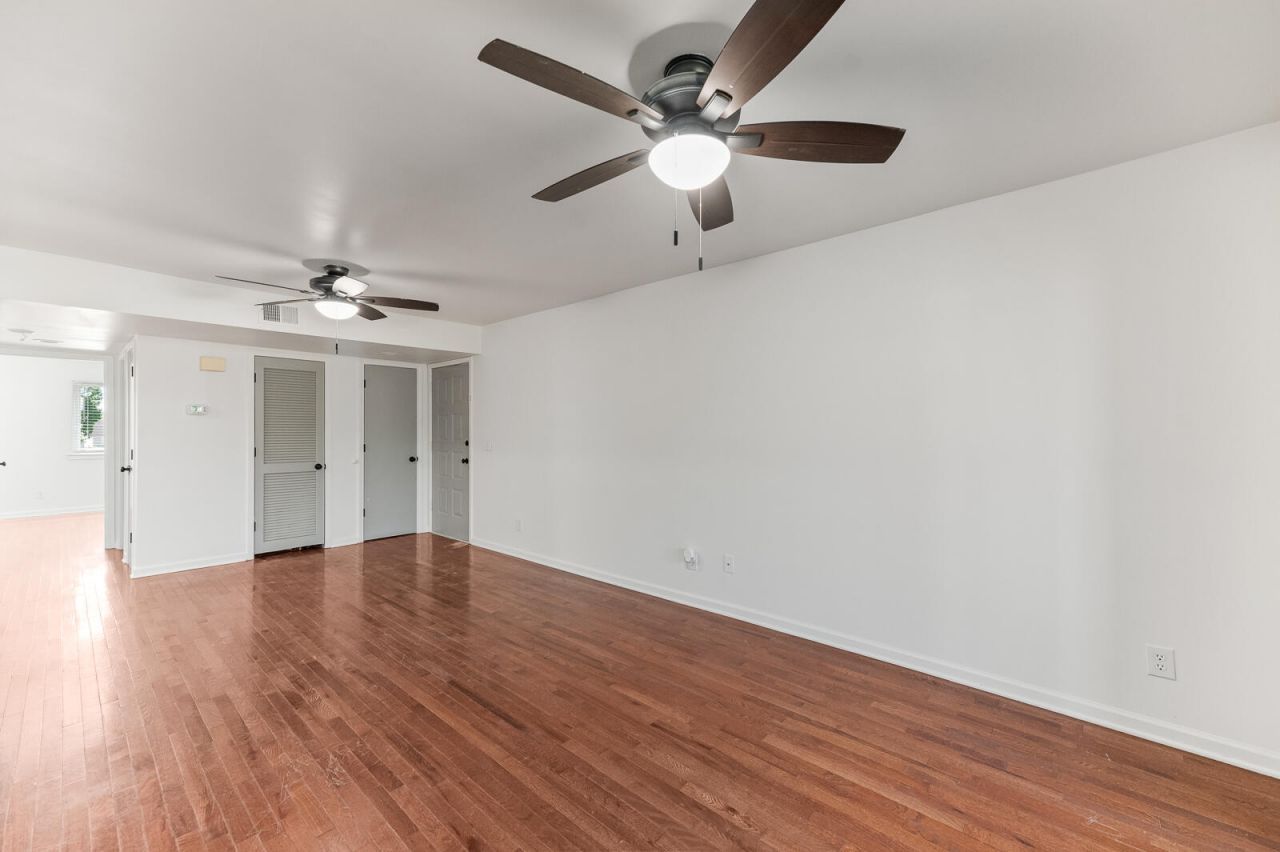 2608 Hidden Cove Drive Photo 6