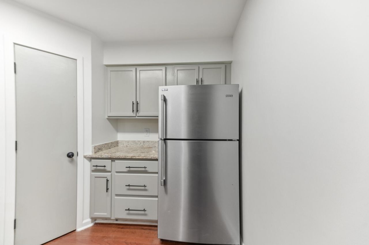 2608 Hidden Cove Drive Photo 8