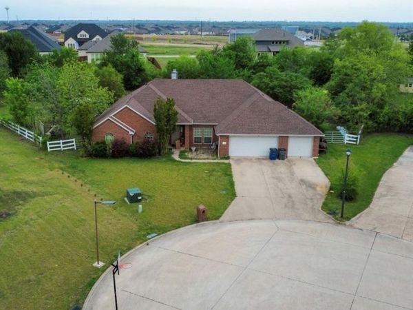 1245 Meadow Hill Drive, Lavon, TX 75166
