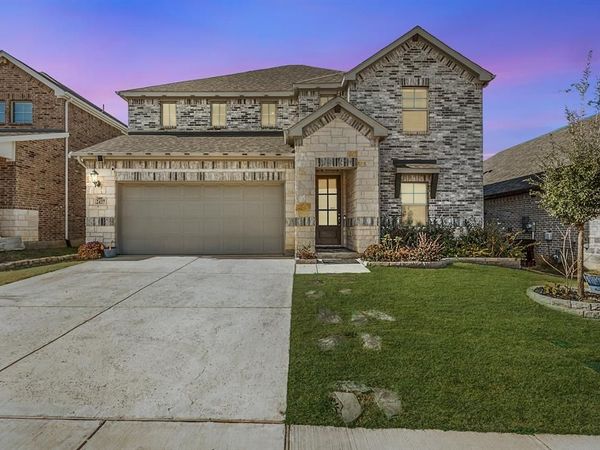 2437 Pinnacle Place , Corinth, TX 76210