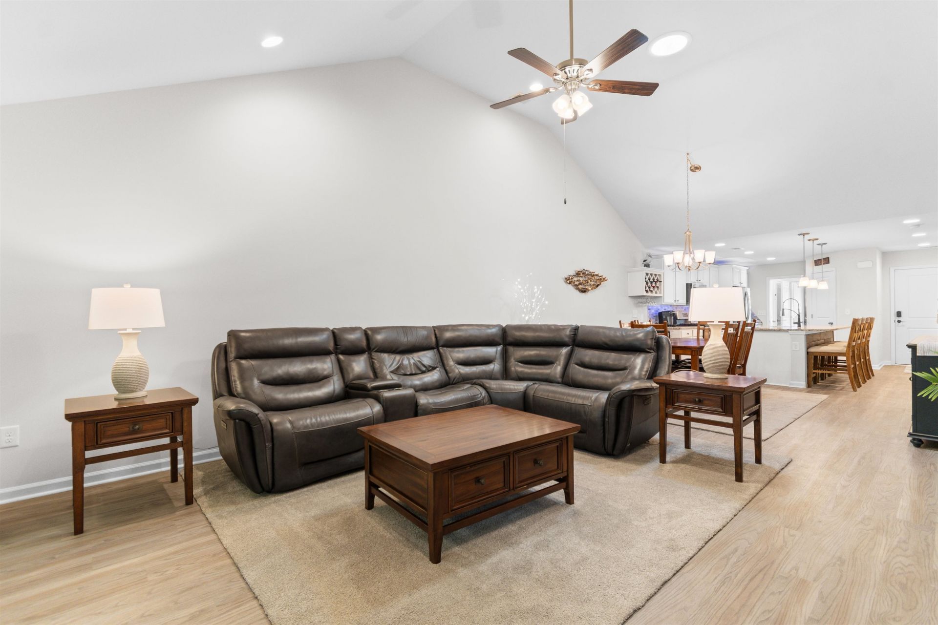 2012 Willow Run Dr.  Photo 14