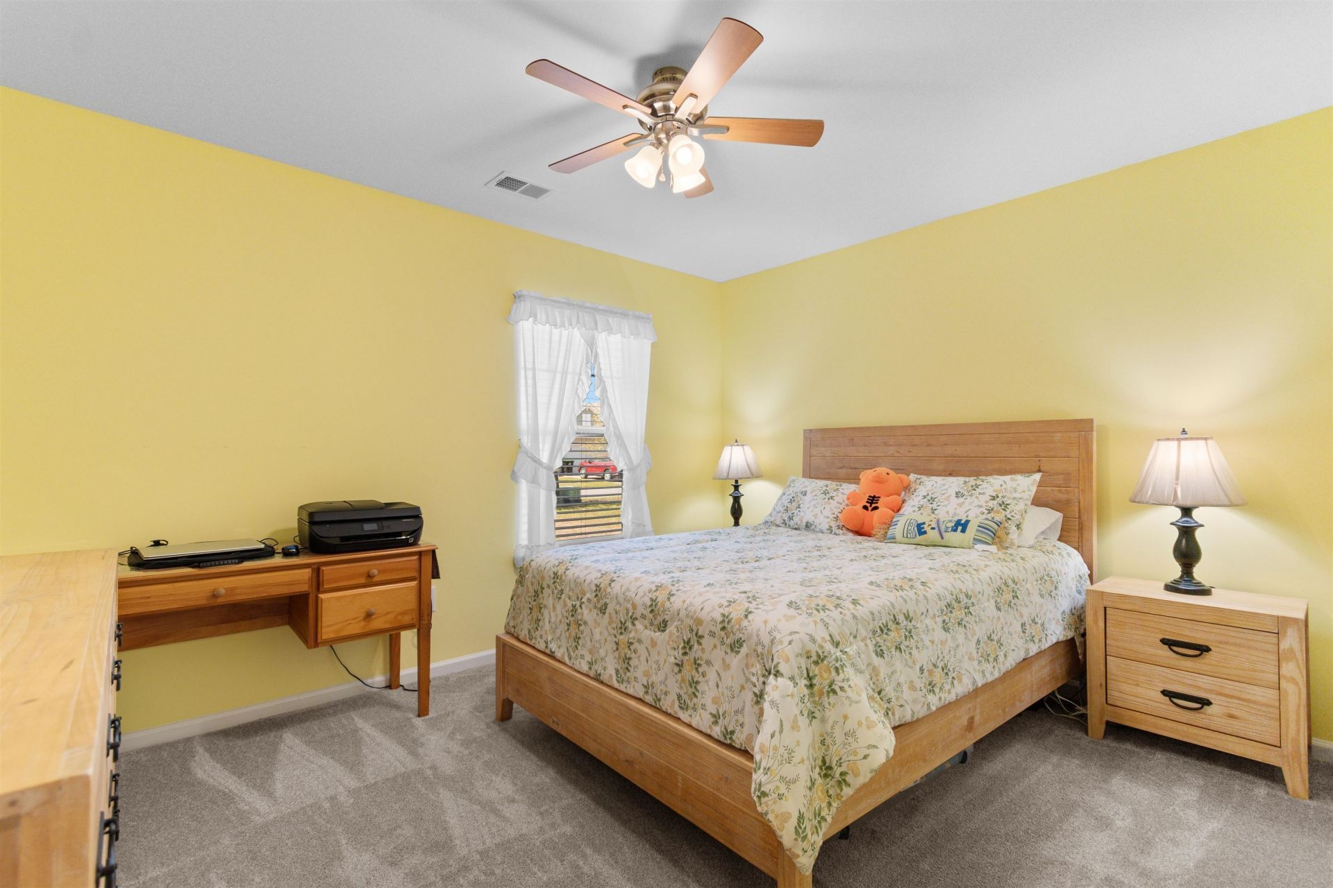 2012 Willow Run Dr.  Photo 17