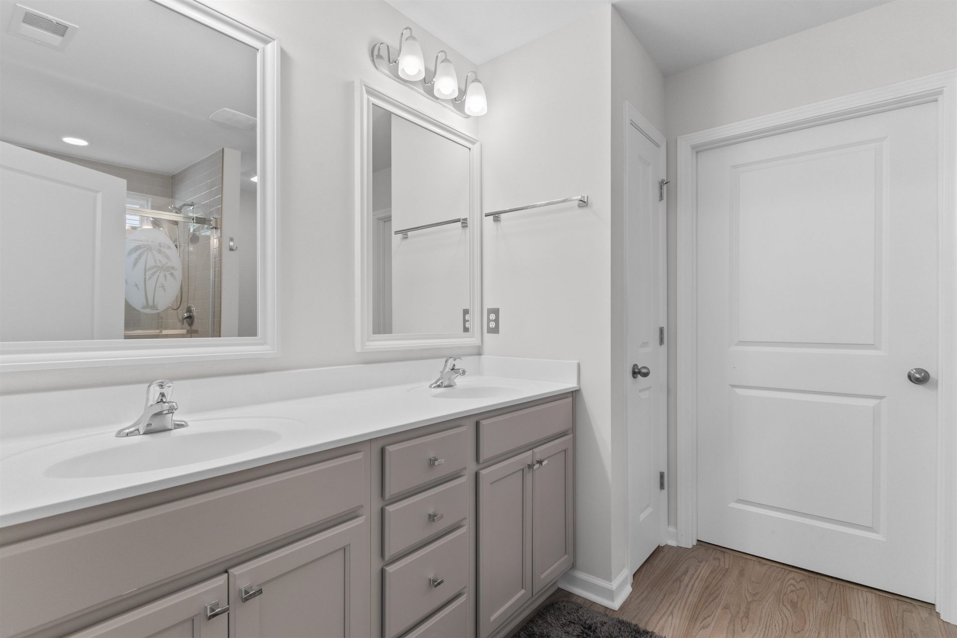 2012 Willow Run Dr.  Photo 25