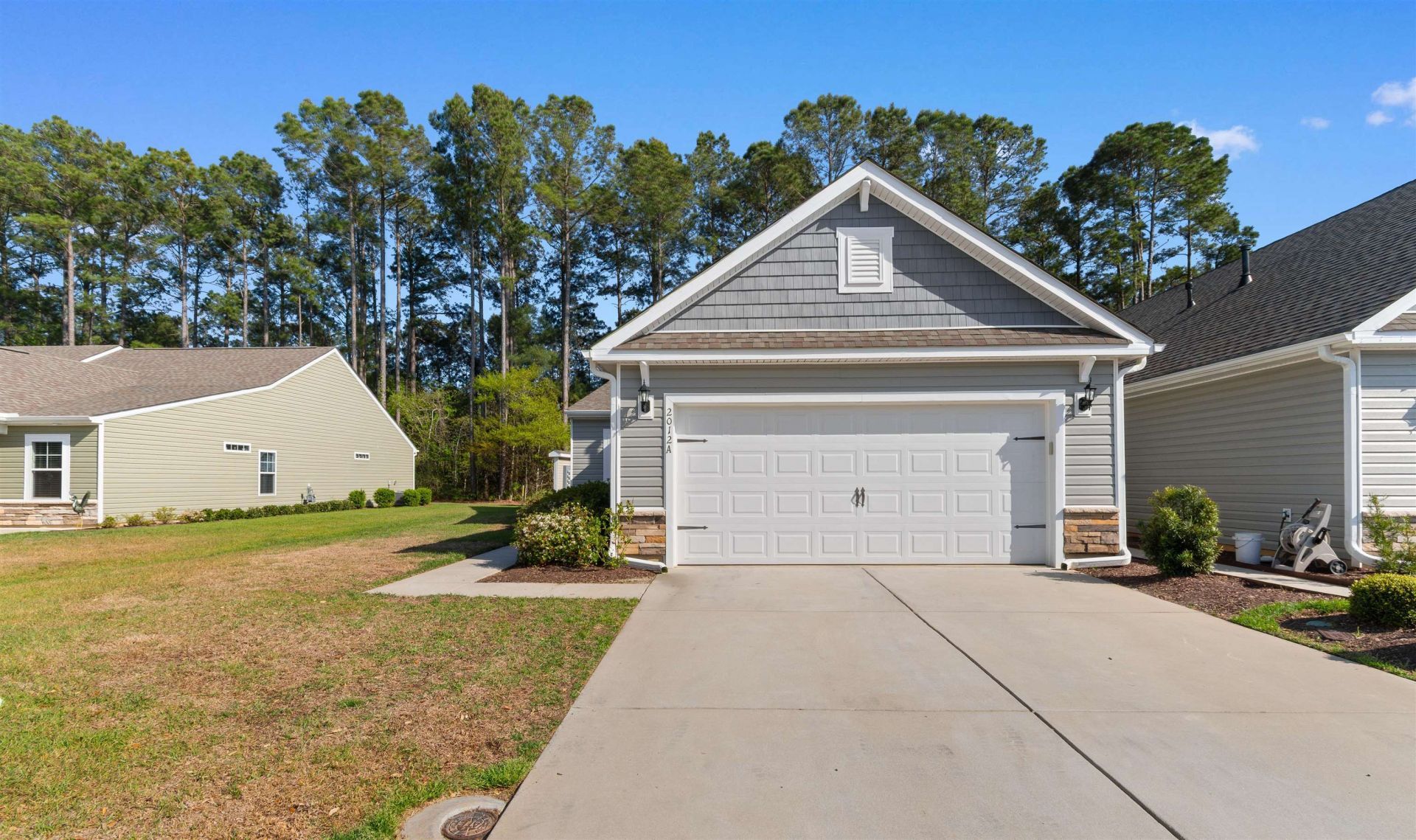 2012 Willow Run Dr.  Photo 32