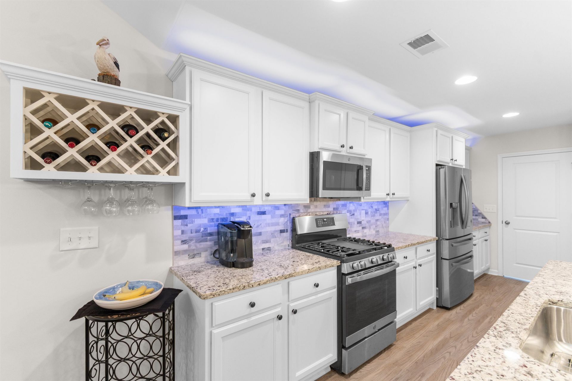 2012 Willow Run Dr.  Photo 7