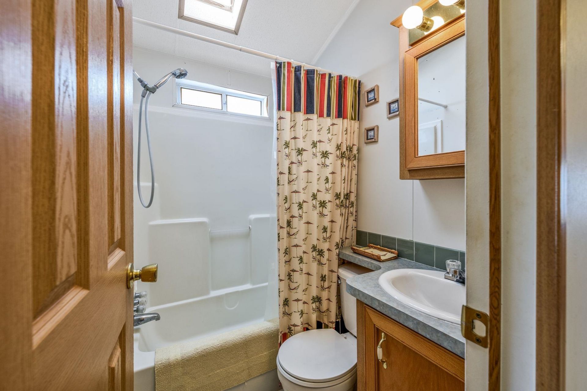 5400 Little River Neck Rd. Photo 13