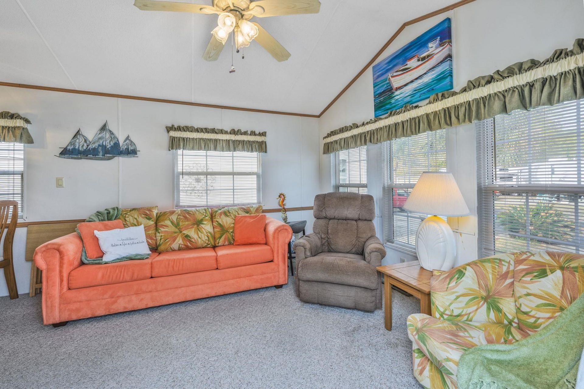 5400 Little River Neck Rd. Photo 7