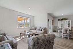 727 Wallace Dr. photo 4