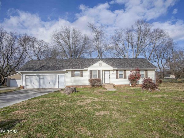 209 N Laurel Circle, Knoxville, TN 37912