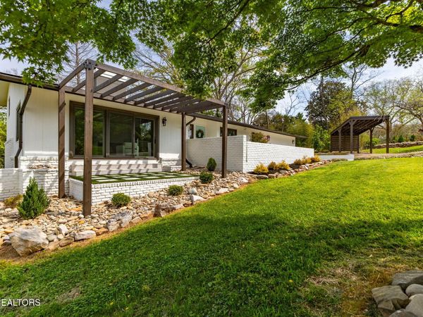 3811 Taliluna Ave, Knoxville, TN 37919