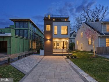 2211 MILITARY ROAD , ARLINGTON, VA 22207