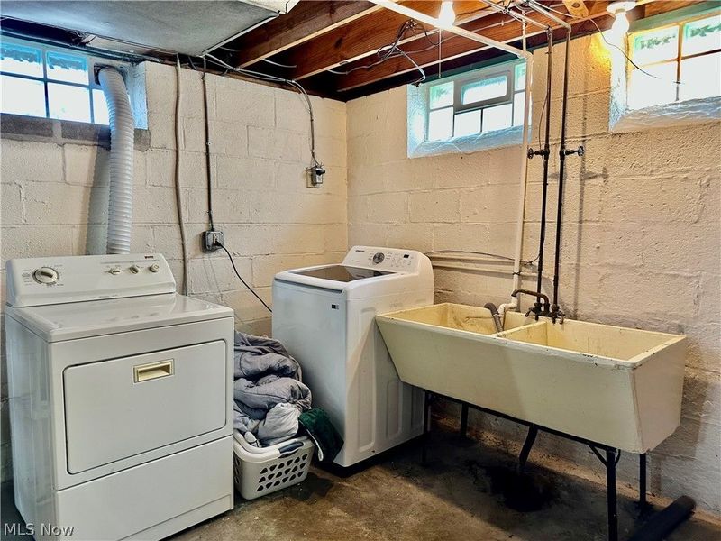 287 E 330th Street, Willowick, OH 44095 Photo 36