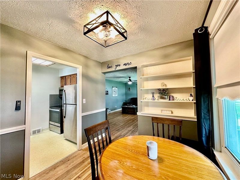 287 E 330th Street, Willowick, OH 44095 Photo 9