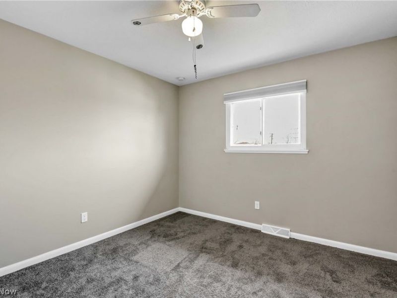 14242 Holland Road, Brook Park, OH 44142 Photo 30