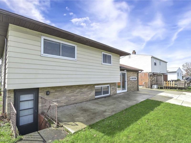 14242 Holland Road, Brook Park, OH 44142 Photo 38