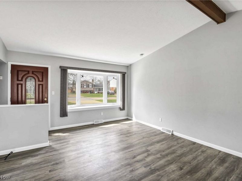 14242 Holland Road, Brook Park, OH 44142 Photo 4