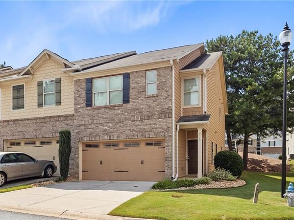 219 Bobbie Way , Woodstock, GA 30189