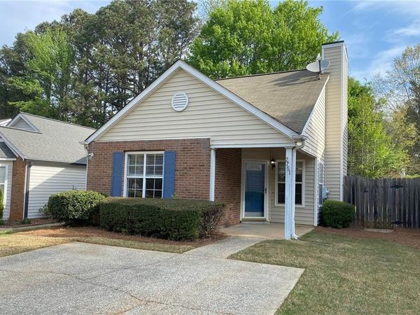 2751 Highland Ridge NW, Kennesaw, GA 30152