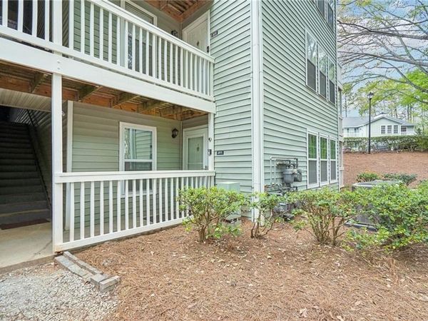 2071 Brian Way , Decatur, GA 30033