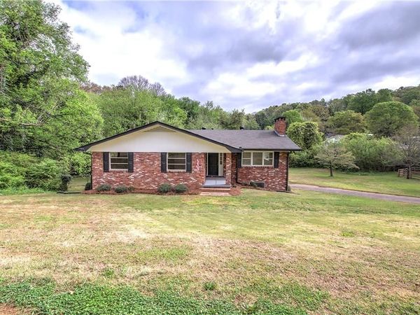 106 Sunset Drive SE, Lindale, GA 30147