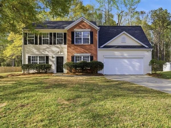 111 Crestbend Lane , Powder Springs, GA 30127