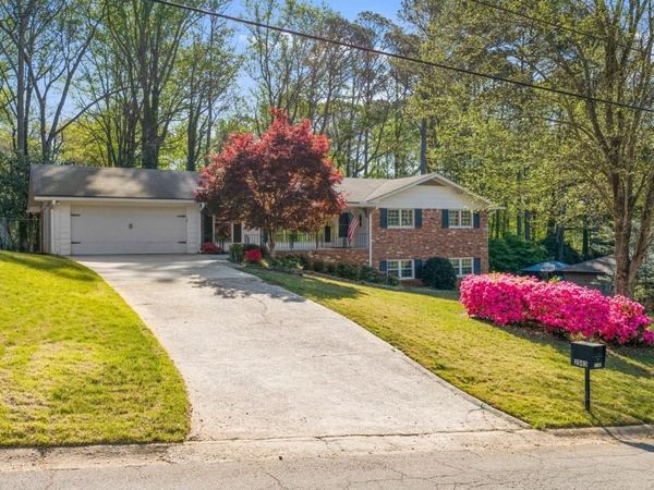 2943 Greenrock Trail, Atlanta, GA 30340