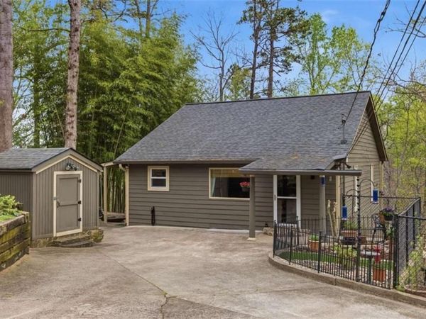 5428 N Cove Road N, Gainesville, GA 30504