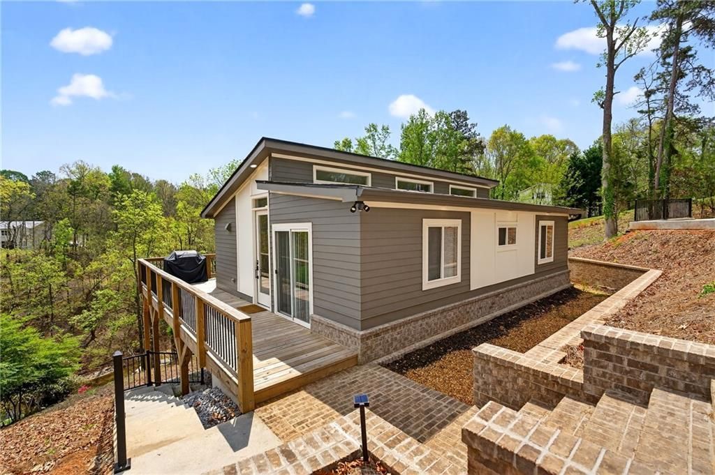 6564 Bermuda Lane, Flowery Branch, GA 30542 Main Photo