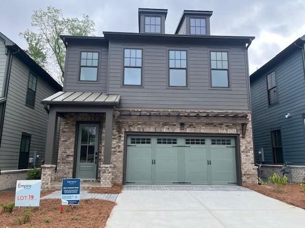 3932 Calm Court , Chamblee, GA 30341