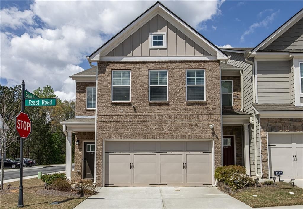 7691 Feast Road, Fairburn, GA 30213 Main Photo