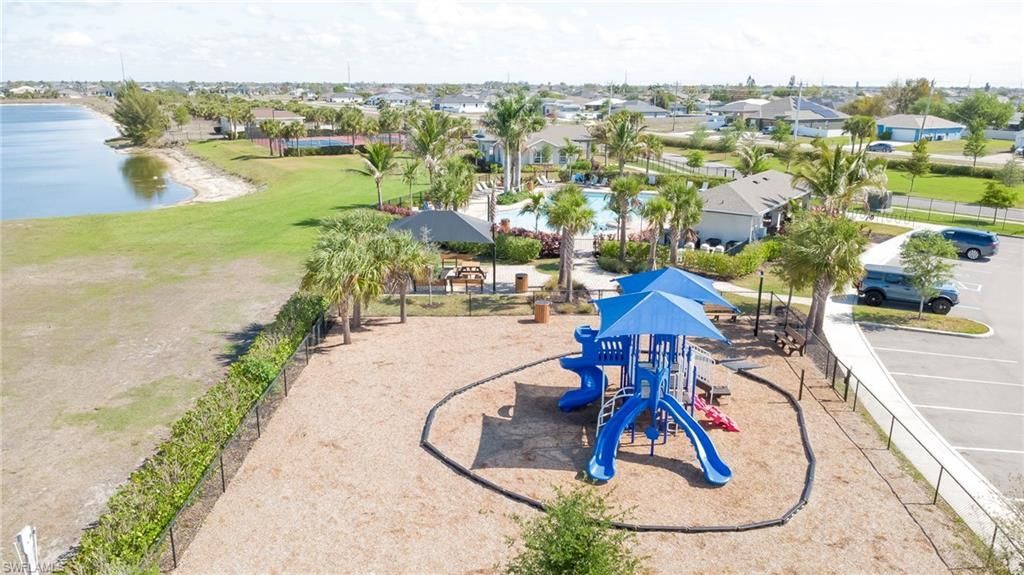 451 Spring Hill Lake Loop , Cape Coral, FL 33993 Photo