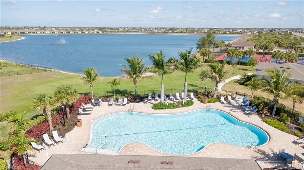 451 Spring Hill Lake Loop, Cape Coral, FL 33993 Photo