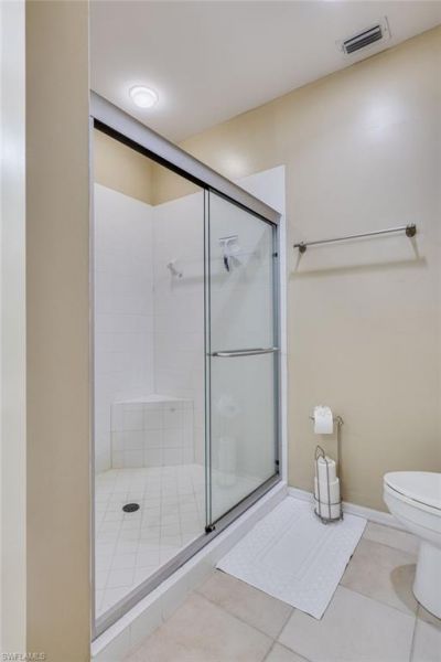 13951 Eagle Ridge Lakes Dr, Unit 203, Fort Myers, FL 33912 Photo