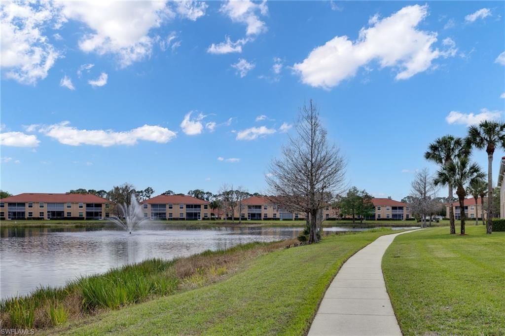 13951 Eagle Ridge Lakes Dr, Unit 203, Fort Myers, FL 33912 Photo