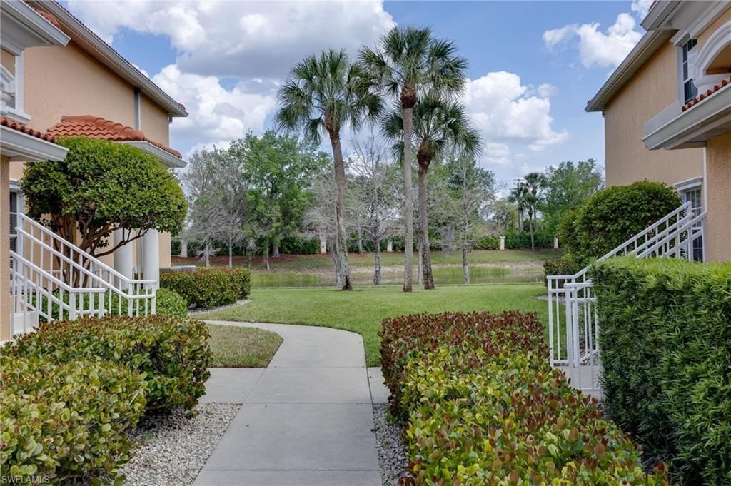 13951 Eagle Ridge Lakes Dr, Unit 203, Fort Myers, FL 33912 Photo