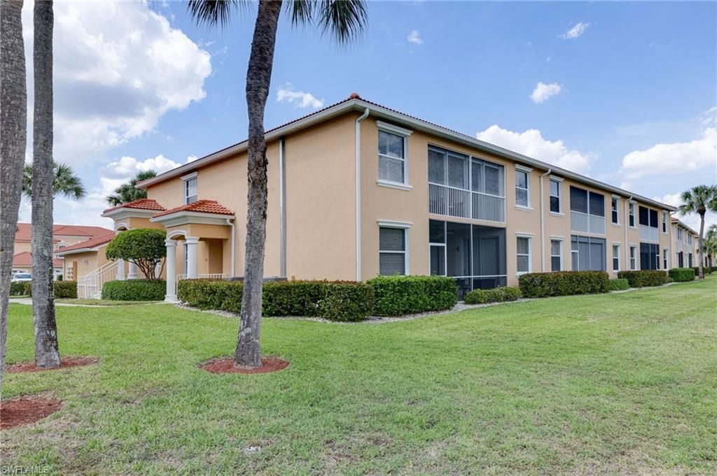 13951 Eagle Ridge Lakes Dr, Unit 203, Fort Myers, FL 33912 Photo