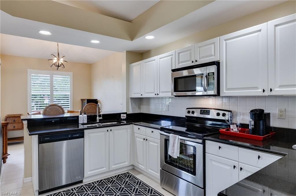 13951 Eagle Ridge Lakes Dr, Unit 203, Fort Myers, FL 33912 Photo