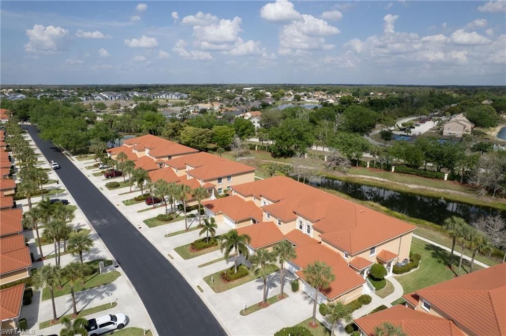 13951 Eagle Ridge Lakes Dr, Unit 203, Fort Myers, FL 33912 Photo