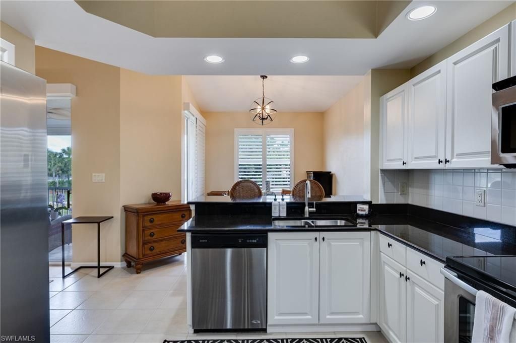 13951 Eagle Ridge Lakes Dr, Unit 203, Fort Myers, FL 33912 Photo
