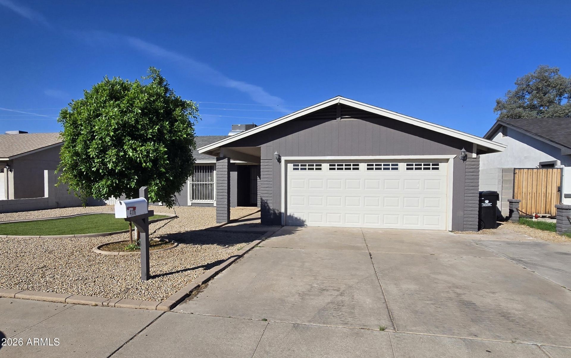 4116 N 79th Avenue, Phoenix, AZ 85033 Main Photo