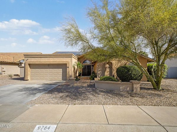 9764 W Rockwood Drive, Peoria, AZ 85382