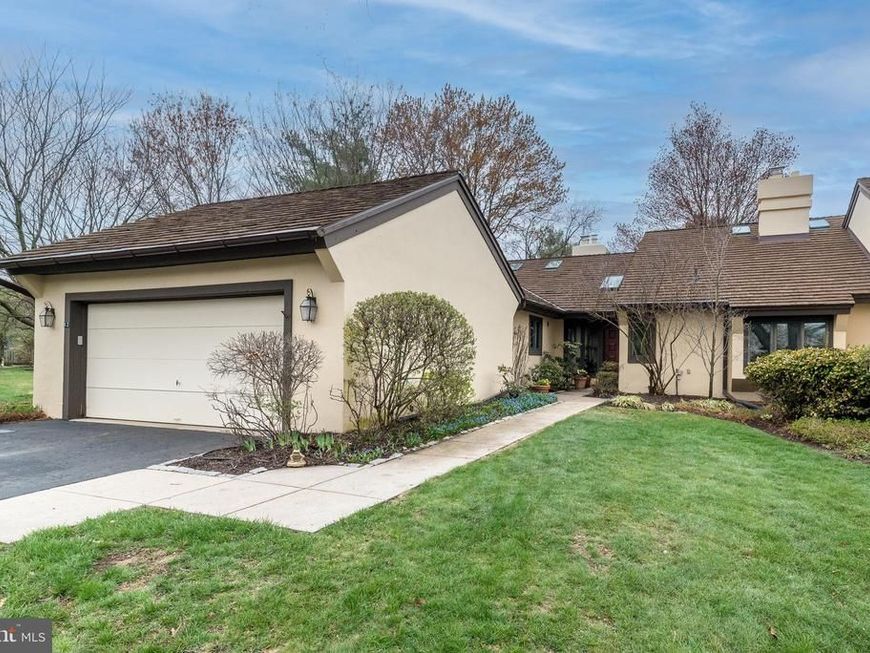 12 Bugle Lane, Blue Bell, PA 19422 Main Photo