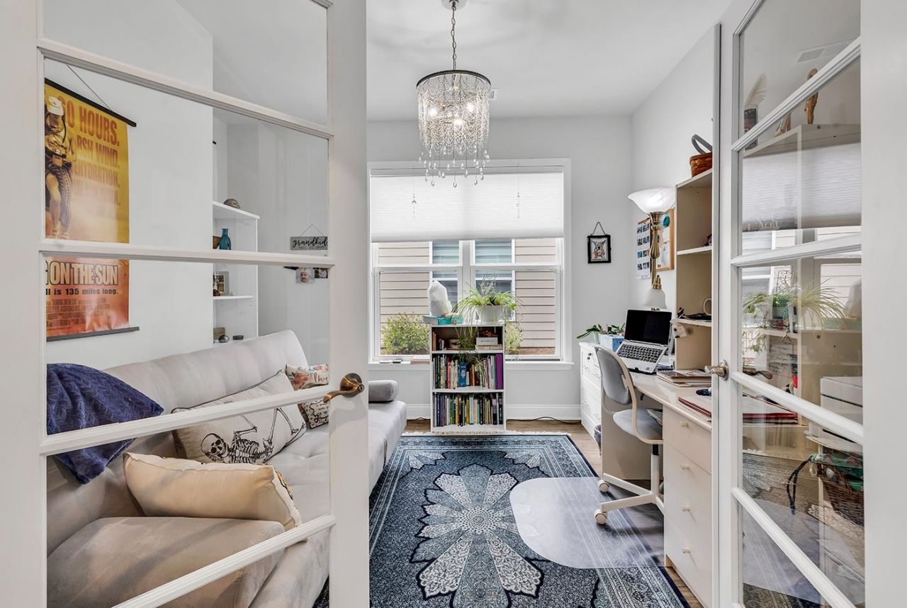 5935 Cremona Dr.  Photo 10