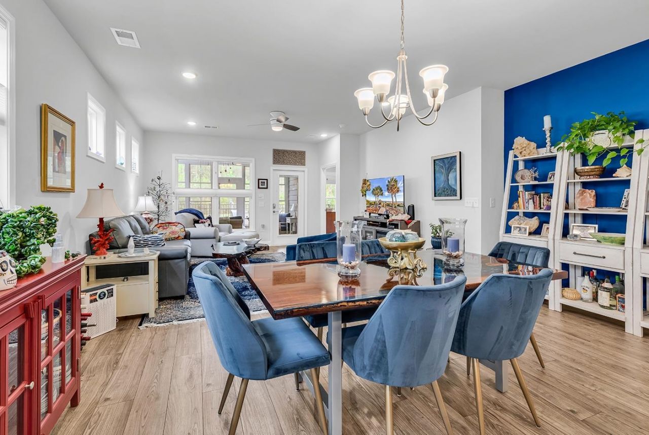 5935 Cremona Dr.  Photo 16