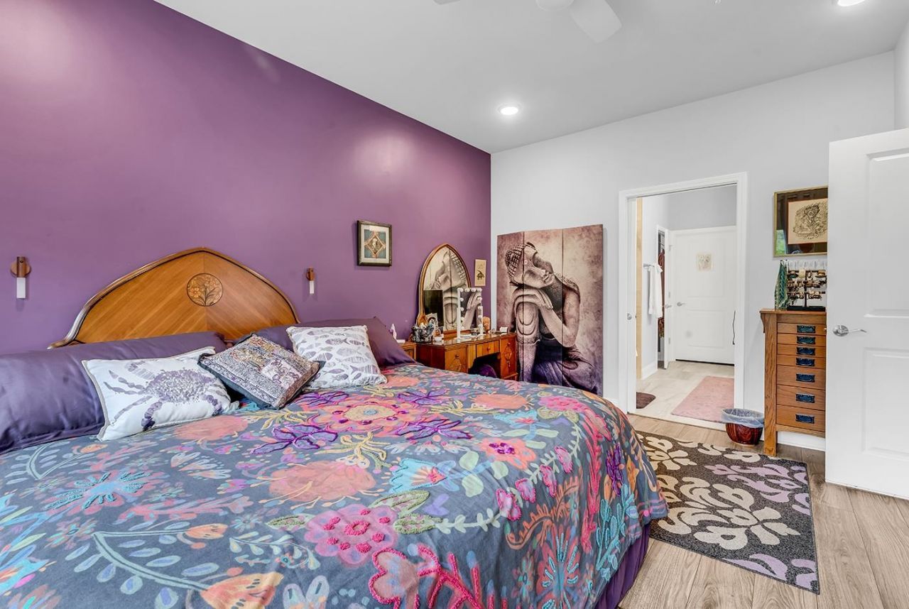 5935 Cremona Dr.  Photo 18