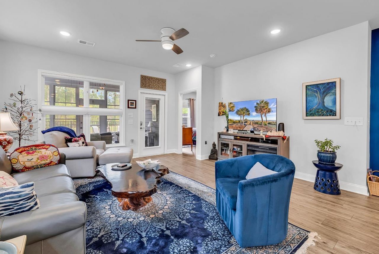 5935 Cremona Dr.  Photo 26