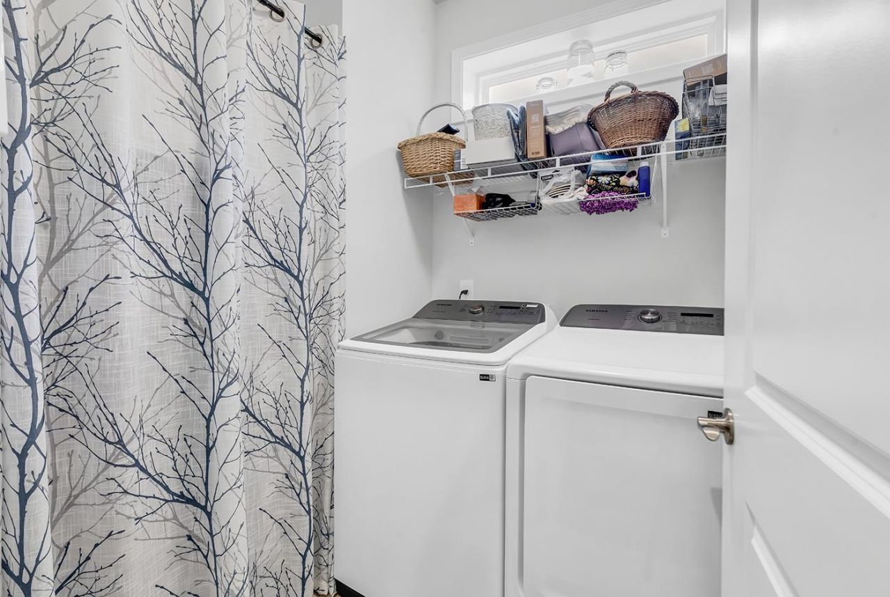 5935 Cremona Dr.  Photo 7